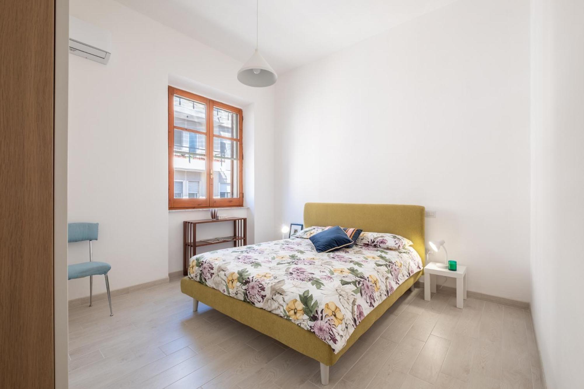 Ferienwohnung Casa Ofride -Centro-Poetto 10 Min-Wi-Fi-Netflix Cagliari Exterior foto